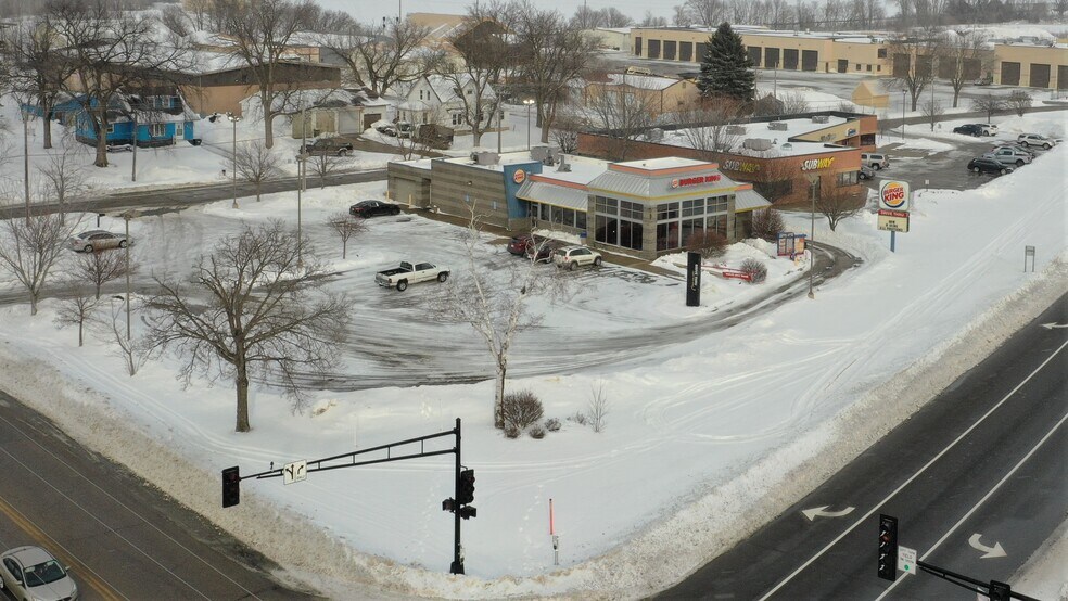 1611 Highway 12 E, Willmar, MN à vendre - Photo du bâtiment - Image 2 de 5