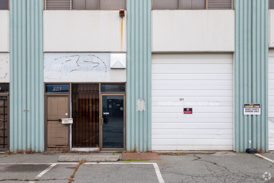 5930 No. 6 Rd, Richmond, BC à louer - Photo du bâtiment - Image 2 de 4