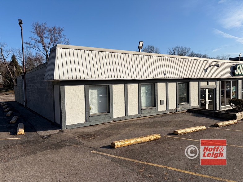 1029-1035 Kenmore Blvd, Akron, OH à louer - Photo du bâtiment - Image 2 de 5