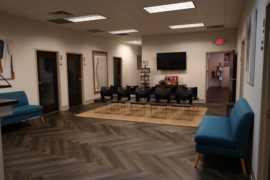 1040 Sullivan Rd, Newnan, GA à vendre - Photo du bâtiment - Image 2 de 5