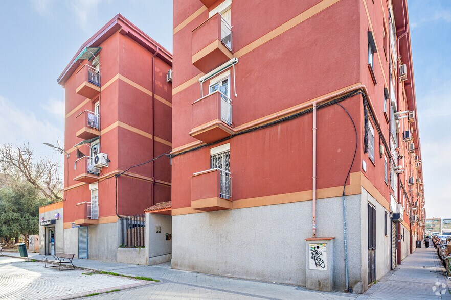 Calle de los Riojanos, 10, Madrid, Madrid à vendre - Photo du bâtiment - Image 3 de 5