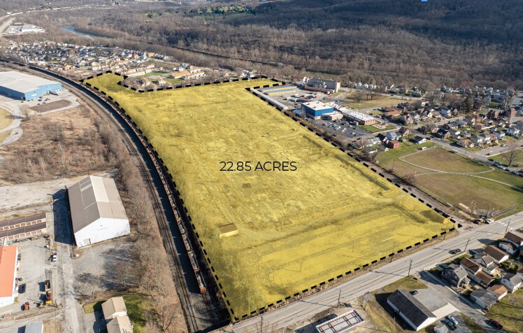 4023 4th Ave, Beaver Falls, PA à vendre Photo principale- Image 1 de 4