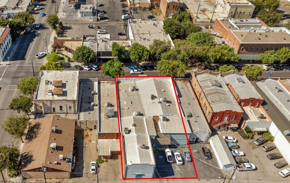 339 W D St, Lemoore, CA à vendre - Photo du bâtiment - Image 2 de 54