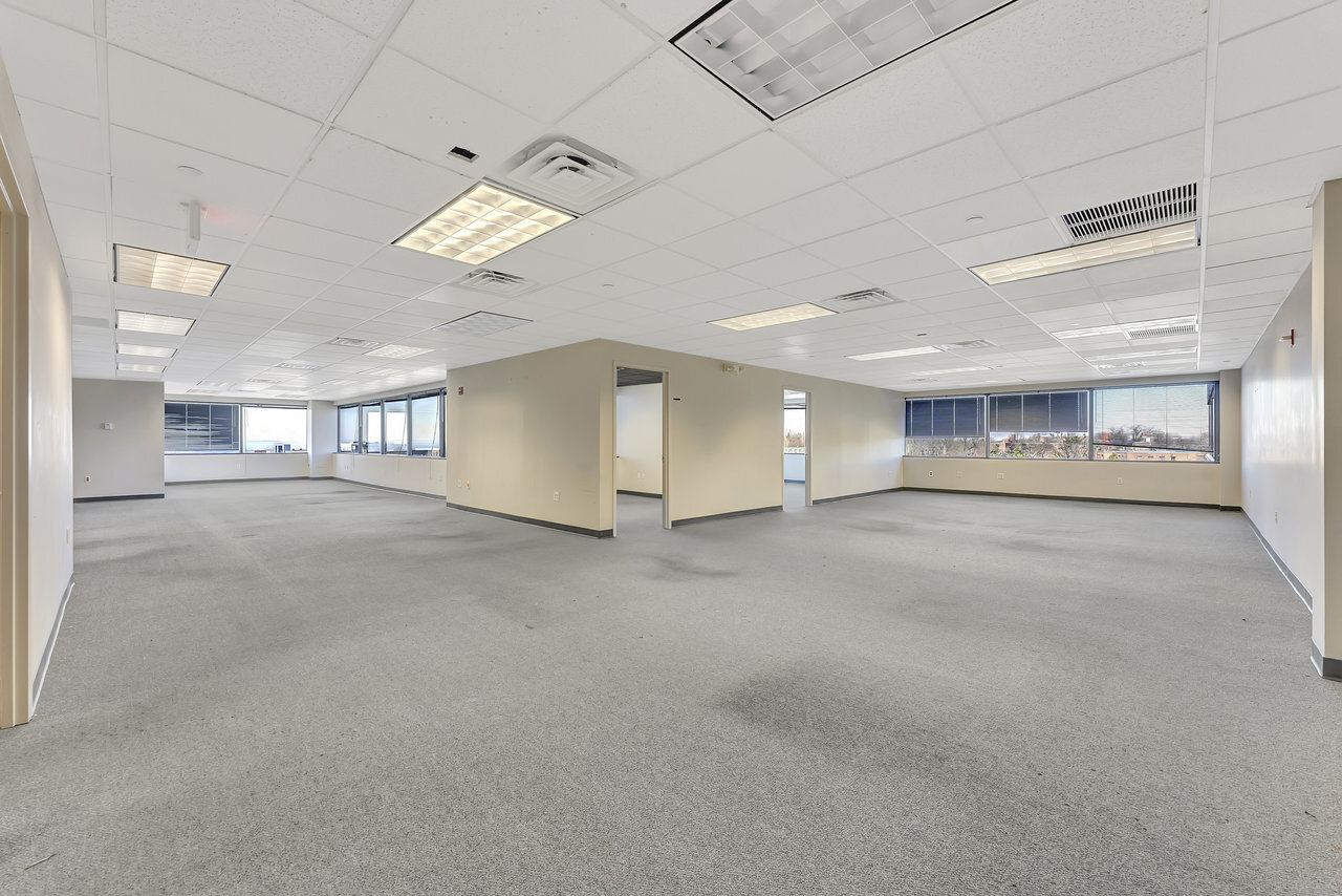 2200 Fletcher Ave, Fort Lee, NJ for lease Interior Photo- Image 1 of 6