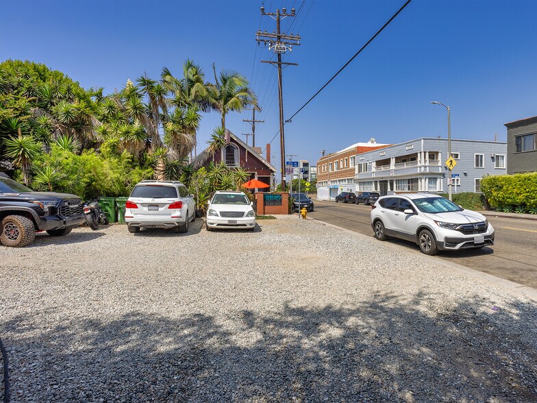 1909 Pacific ave, Venice, CA à vendre - Photo du bâtiment - Image 3 de 18