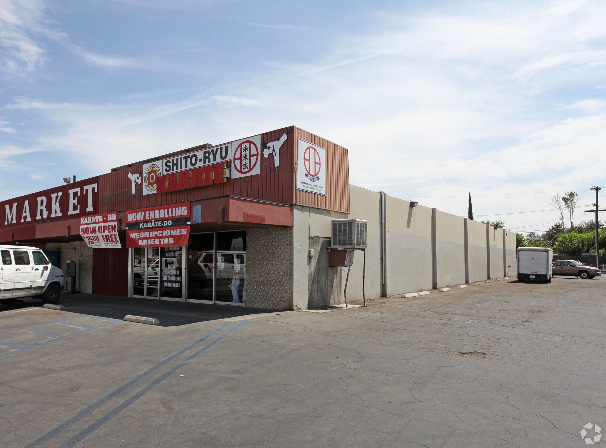 10315-10425 Main St, Lamont, CA for lease Primary Photo- Image 1 of 4