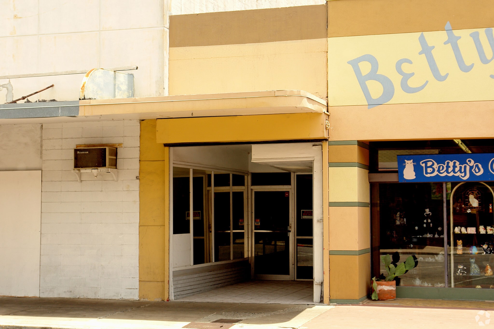 322 N Chaparral St, Corpus Christi, TX for sale Primary Photo- Image 1 of 3