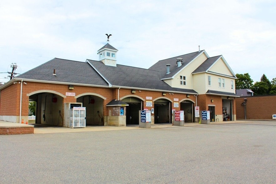 237 Water St, Wakefield, MA for lease - Primary Photo - Image 1 of 4