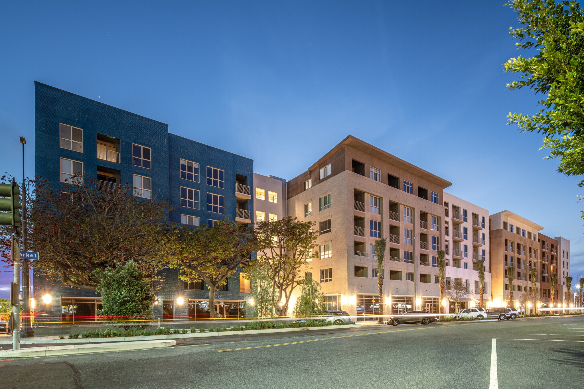 215 E Regent St, Inglewood, CA for lease Primary Photo- Image 1 of 5