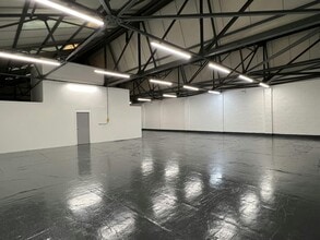 Wilson Pl, East Kilbride for lease Interior Photo- Image 1 of 5