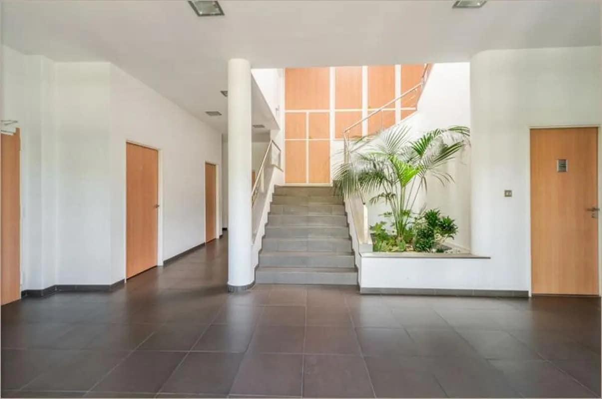 2-4 Rue Maryse Hilsz, Toulouse for lease Building Photo- Image 1 of 10