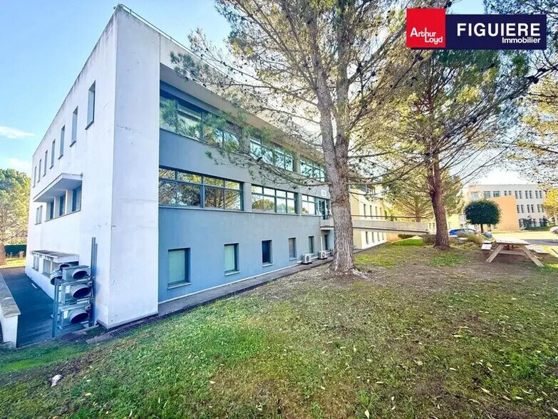 Office in Aix-en-Provence for lease - Building Photo - Image 2 of 11
