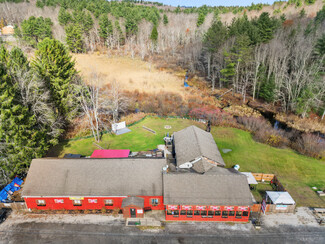 Plus de détails pour 71 Chester Rd, Becket, MA - Vente au détail à vendre