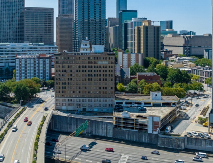 384 Peachtree St NE, Atlanta, GA à vendre - Photo principale - Image 1 de 1