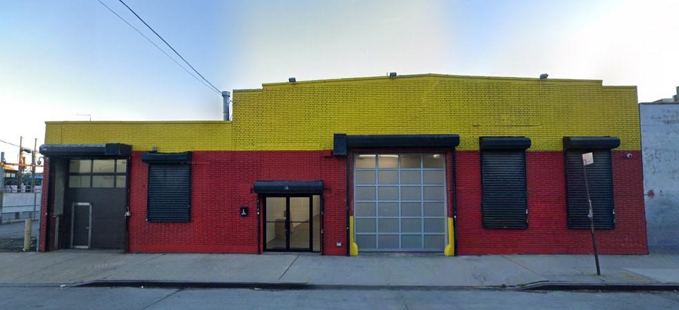 396 Johnson Ave, Brooklyn, NY for lease Building Photo- Image 1 of 3