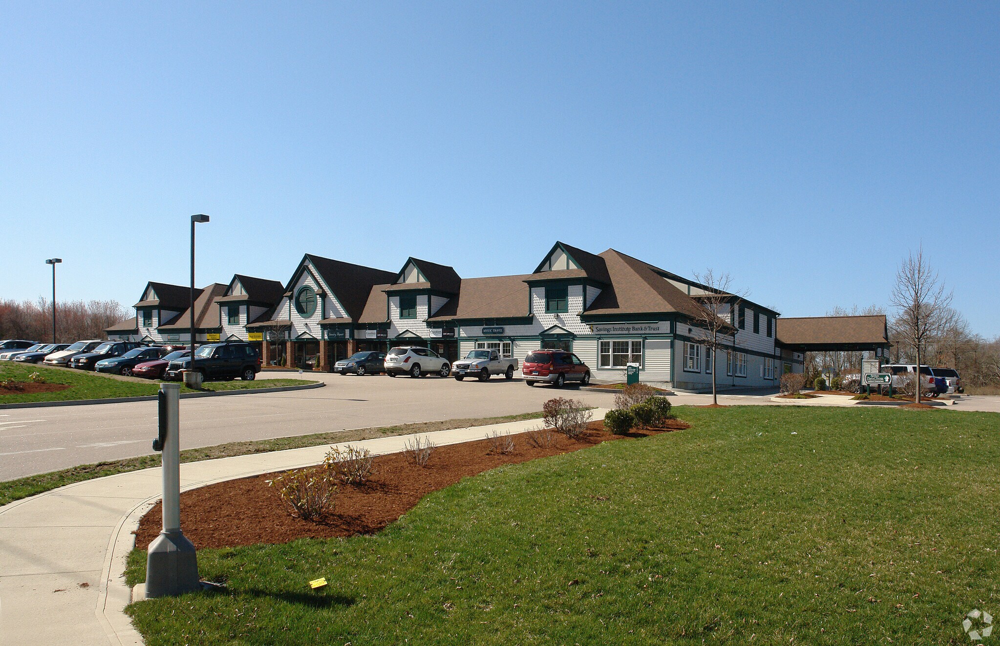 80 Stonington Rd, Mystic, CT for lease Primary Photo- Image 1 of 20