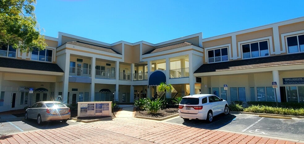 218-384 Wilshire Blvd, Casselberry, FL for lease - Building Photo - Image 2 of 26