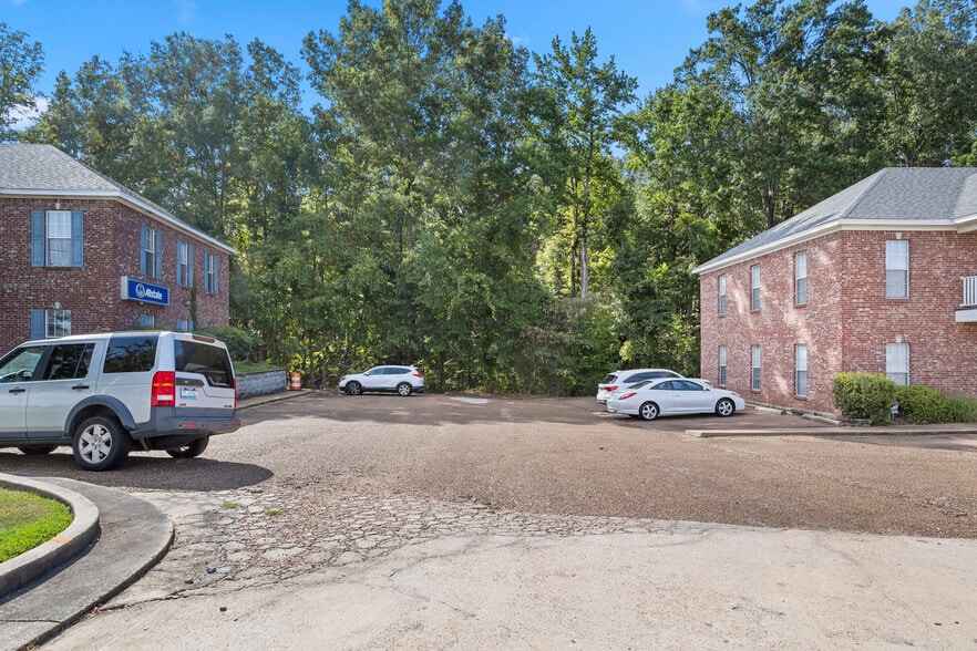 112 Byram Pky, Byram, MS à vendre - Photo du bâtiment - Image 3 de 17