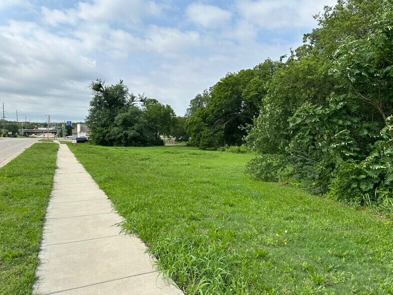 6505 Kelley ave, Oklahoma City, OK for sale - Building Photo - Image 2 of 8