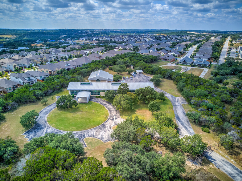 15315 W Highway 71, Austin, TX à vendre - Photo du bâtiment - Image 1 de 1