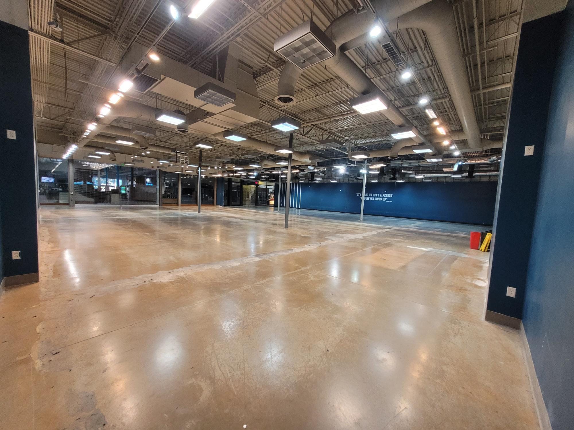 2200 El Mercado Loop, Sierra Vista, AZ for lease Interior Photo- Image 1 of 3