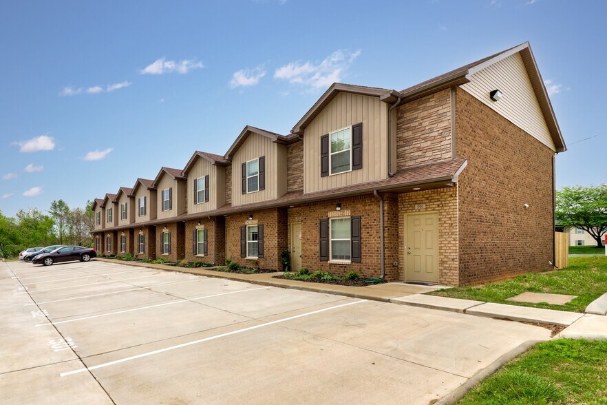 162 Jack Miller Blvd, Clarksville, TN à vendre - Photo principale - Image 2 de 9