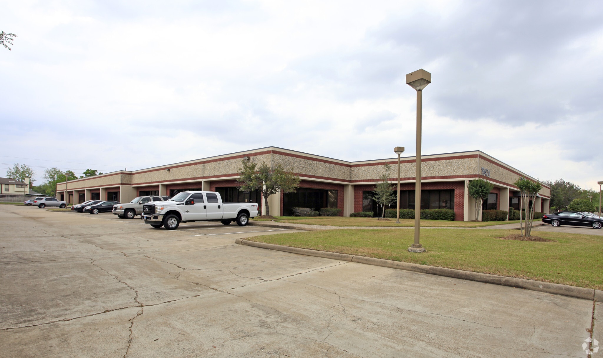 19408 Park Row, Houston, TX for lease Primary Photo- Image 1 of 16