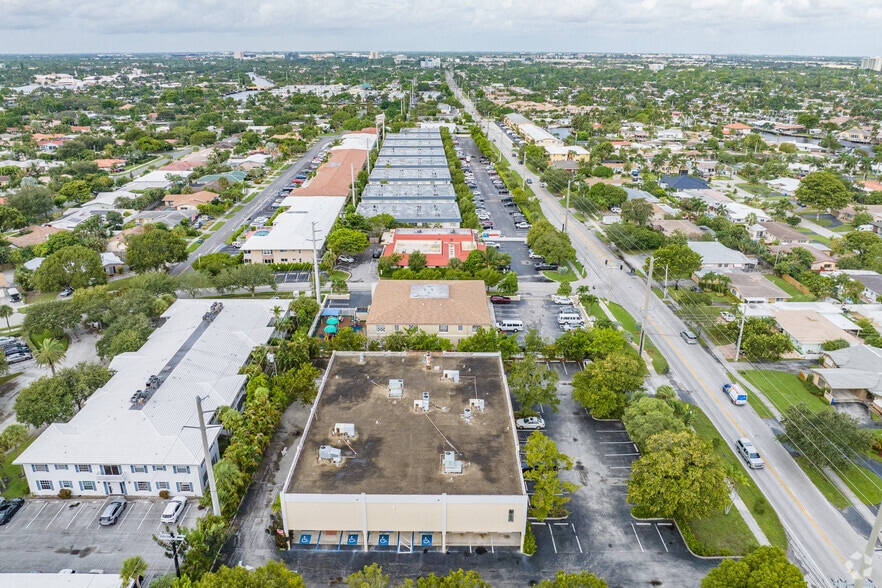 572 E McNab Rd, Pompano Beach, FL for lease - Aerial - Image 3 of 12