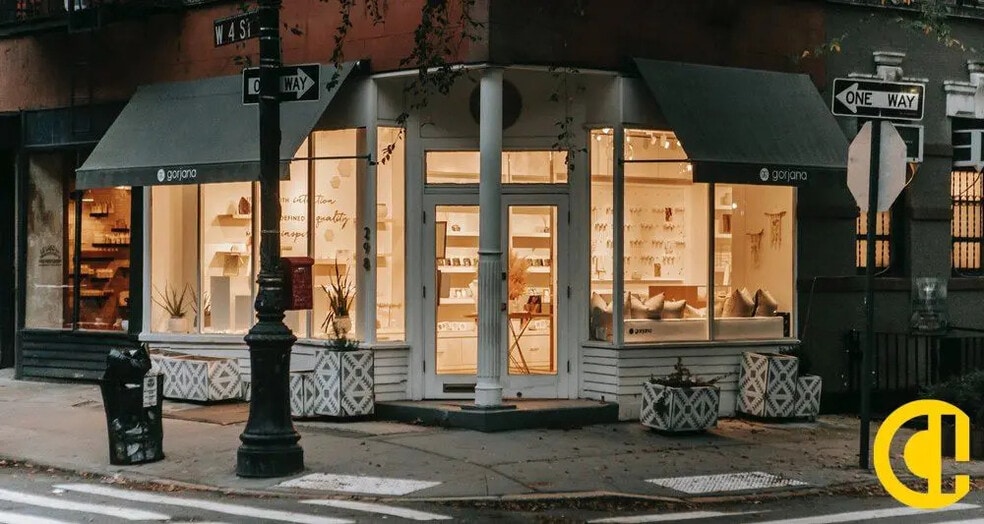 Retail in Lyon for lease - Building Photo - Image 1 of 1