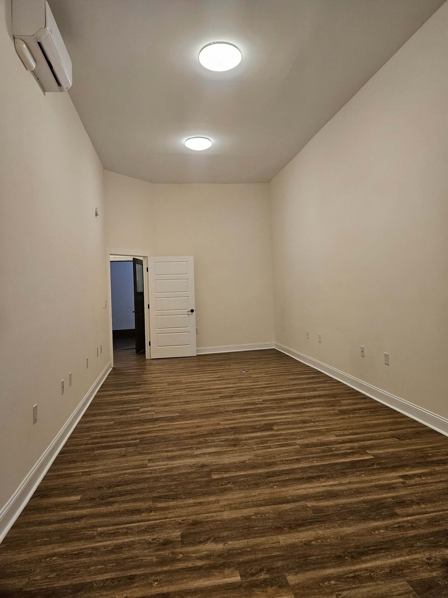 104-106 W Main St, Wallace, NC à louer Photo intérieure- Image 1 de 7