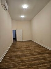 104-106 W Main St, Wallace, NC à louer Photo intérieure- Image 1 de 7