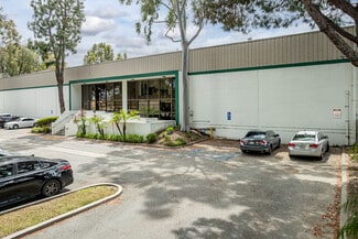 Plus de détails pour 16205 Distribution Way, Cerritos, CA - Industriel à vendre