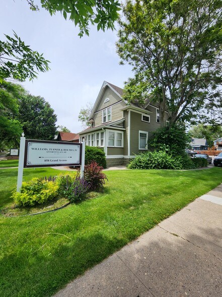 858 Grand Ave, Grand Junction, CO à louer - Photo du bâtiment - Image 2 de 4