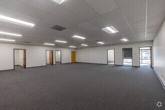 1202 E Arapaho Rd, Richardson, TX for lease Interior Photo- Image 2 of 4