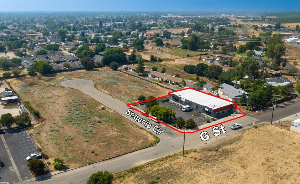 304-314 Sequoia Cir, Porterville, CA à vendre - Photo du bâtiment - Image 2 de 7