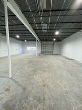 511-545 NE 32nd St, Oakland Park, FL for lease Interior Photo- Image 2 of 6