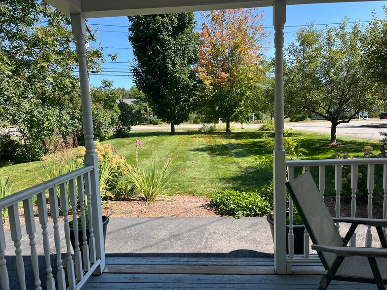 7 Agatha James Dr, Kennebunk, ME à vendre - Photo du bâtiment - Image 2 de 20