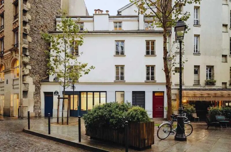 6 Rue Saint-Spire, Paris à louer Photo du bâtiment- Image 1 de 13