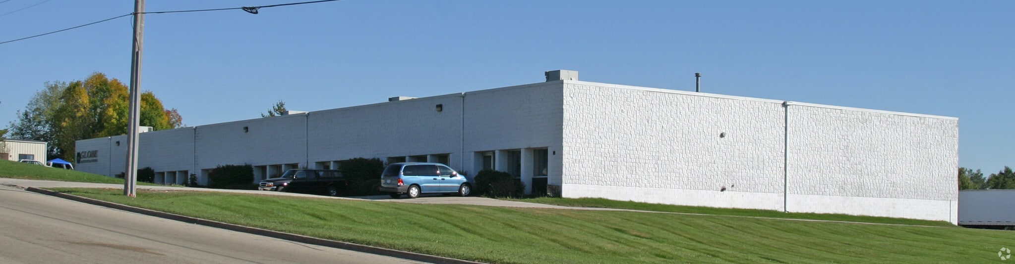 1701 Creek Rd, West Bend, WI for lease Building Photo- Image 1 of 3