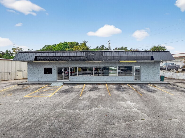 1526 US Highway 441, Leesburg, FL à vendre - Photo du bâtiment - Image 1 de 31