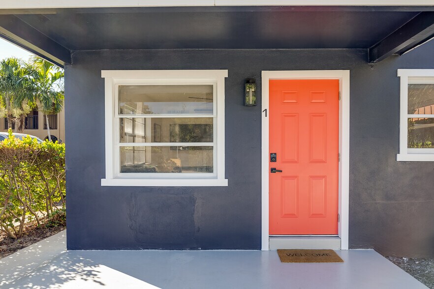 402 Ocean Breeze, Lake Worth Beach, FL for sale - Building Photo - Image 3 of 60