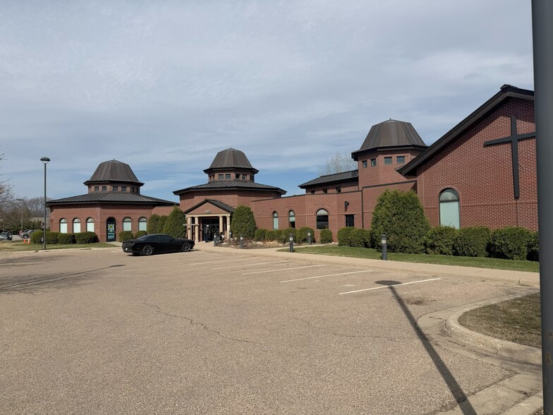 1201 NE 1st St, New Prague, MN for sale - Building Photo - Image 2 of 5