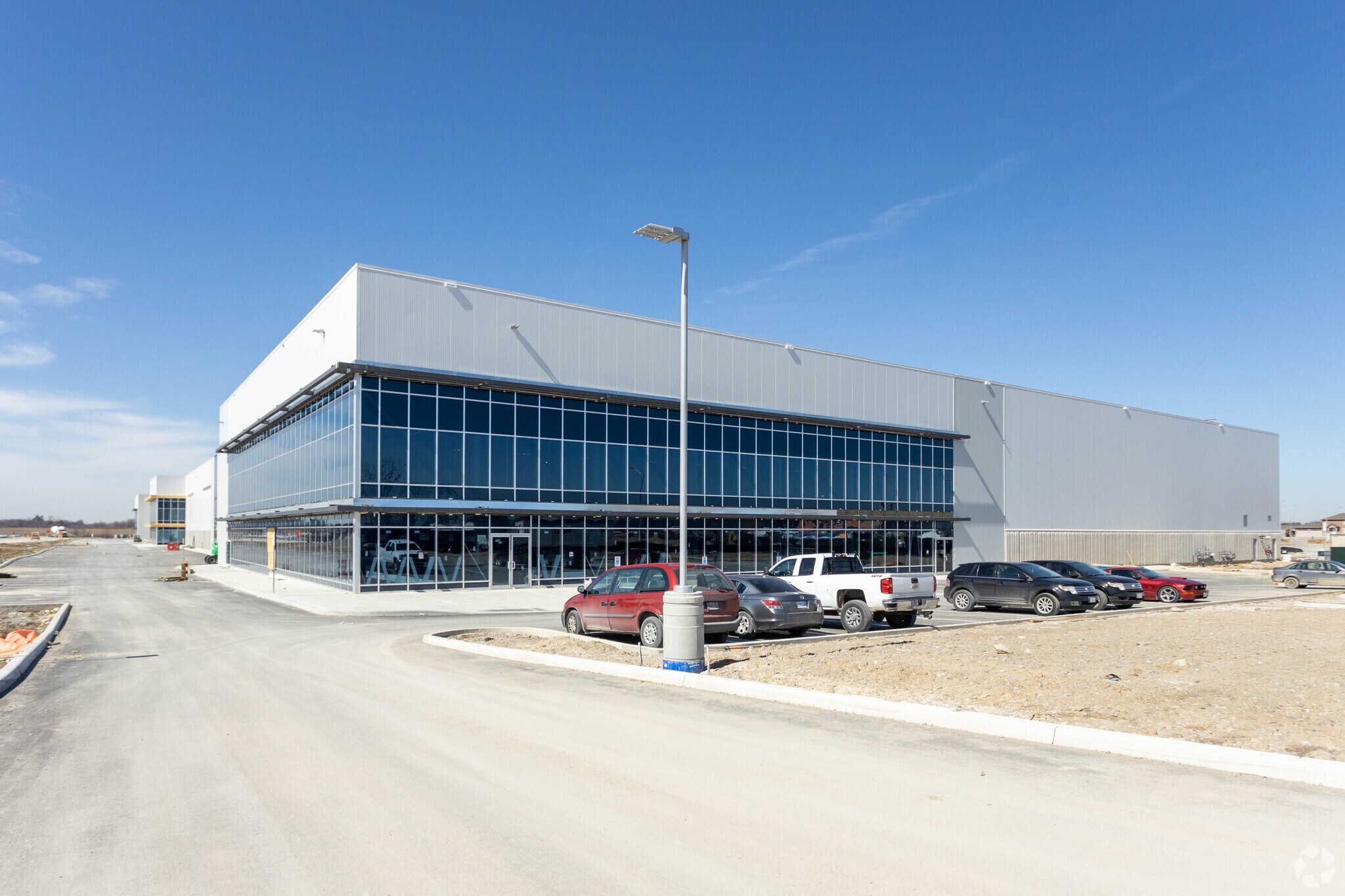 50 Aeropark Blvd, Hamilton, ON for lease Primary Photo- Image 1 of 9