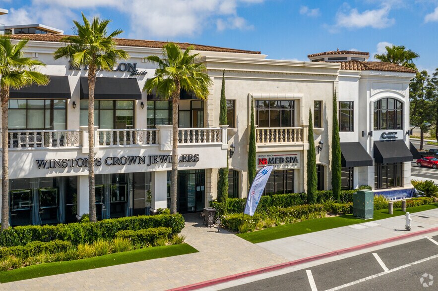 100 W Coast Hwy, Newport Beach, CA à louer - Photo du bâtiment - Image 3 de 5