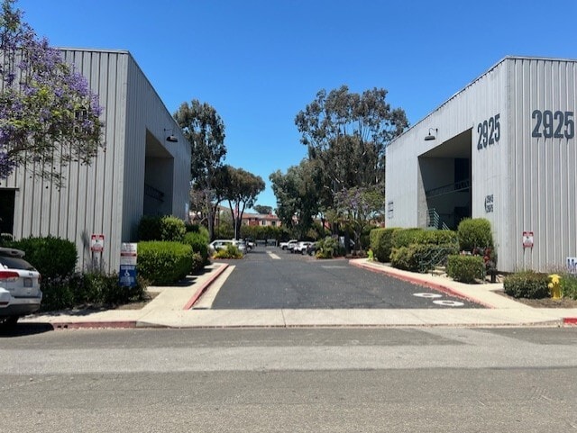 2925-2945 McMillan Ave, San Luis Obispo, CA for lease - Building Photo - Image 2 of 35