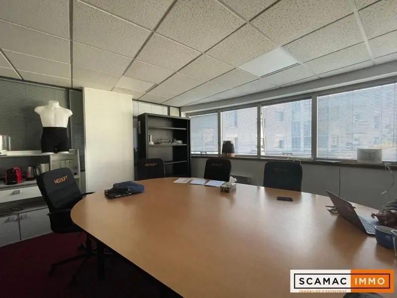 38 Rue De La Convention, Le Kremlin-Bicêtre for sale Interior Photo- Image 1 of 2