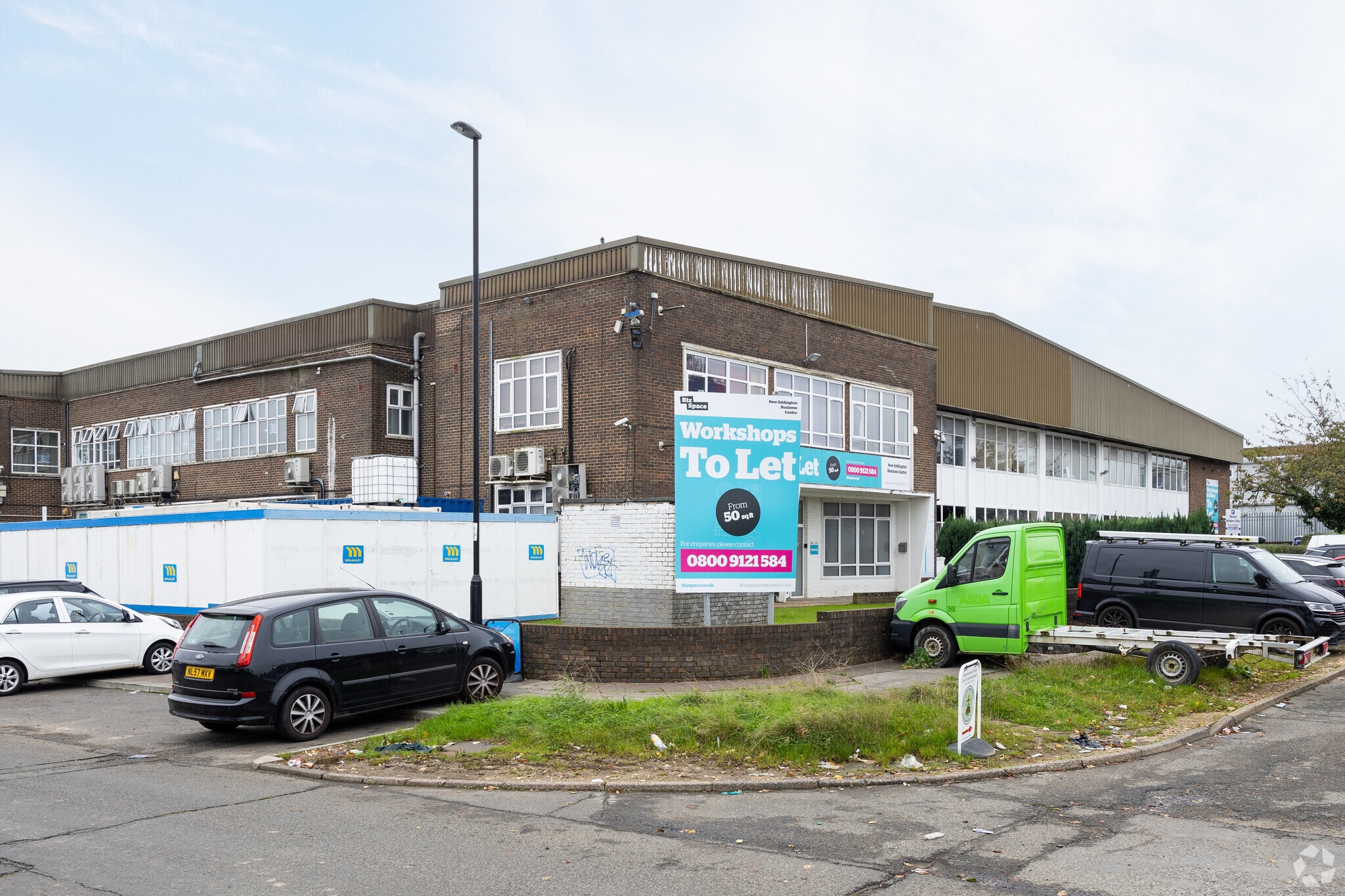 Vulcan Way, Croydon for lease Primary Photo- Image 1 of 46