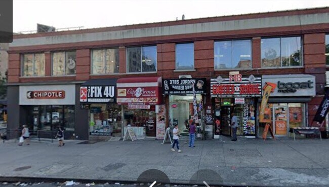 Plus de détails pour 3781-3799 Broadway, New York, NY - Commerce de détail à louer