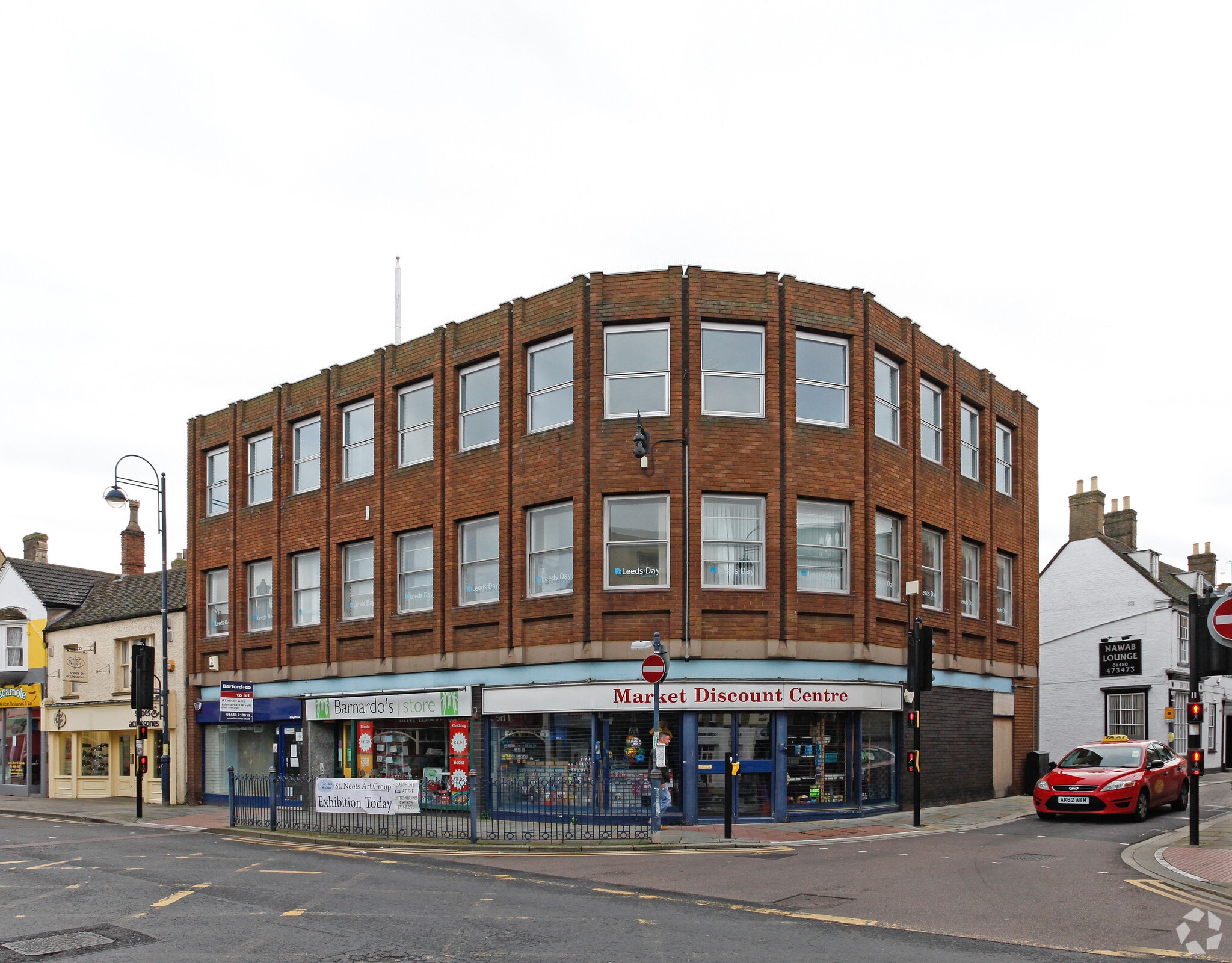 4 High St, St. Neots for lease Primary Photo- Image 1 of 4