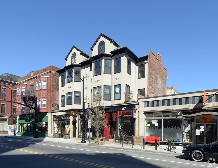 711 Westminster St, Providence, RI à vendre - Photo principale - Image 1 de 1